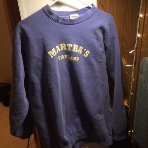 martha’s vineyard crew neck